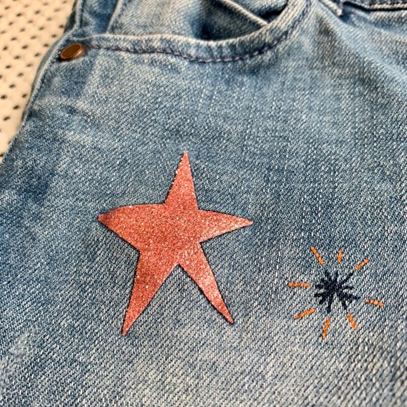 Zara Embellished Skinny Jeans with Adjustable Waistband and Snap Fly - Picture 5 of 13